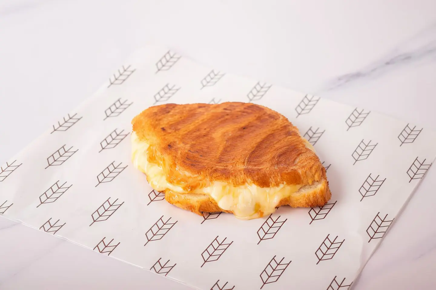 قريلد تشيز ساندويش