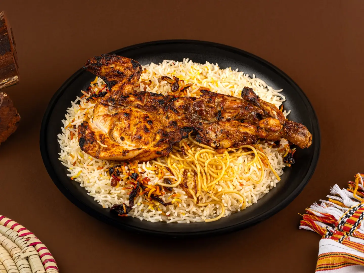 نصف دجاج على الفحم مع رز بشاور - نصف دجاج على الفحم مع رز بشاور-نصف