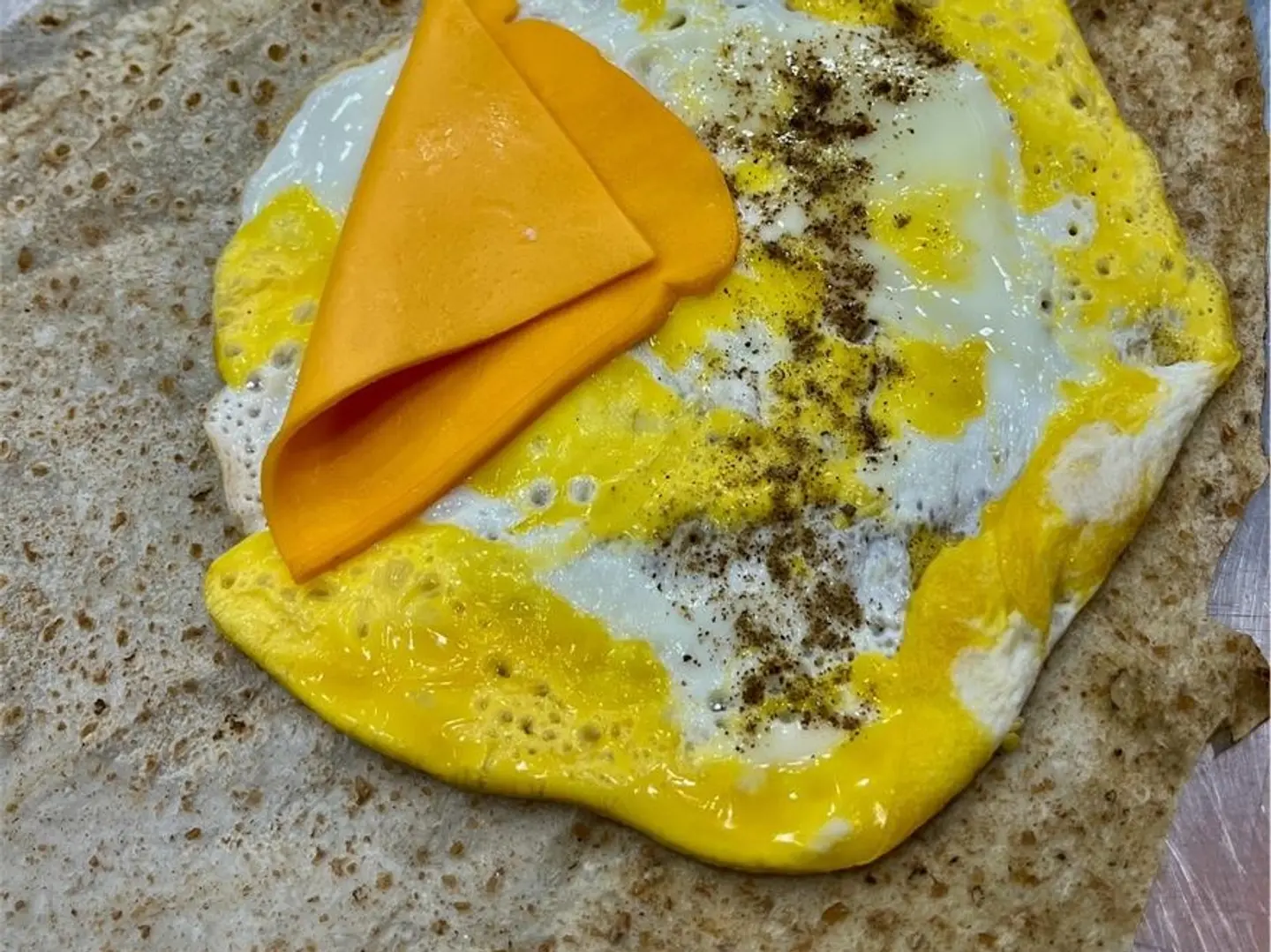 Eggs With Cheese Saj Bread - Large