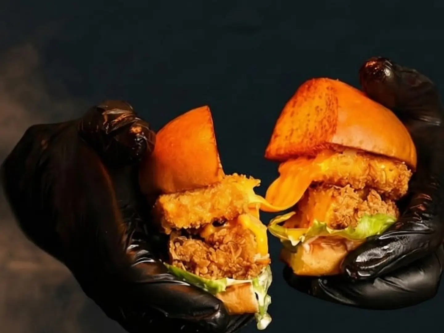 Crispy Chicken Burger With Cheese Layer