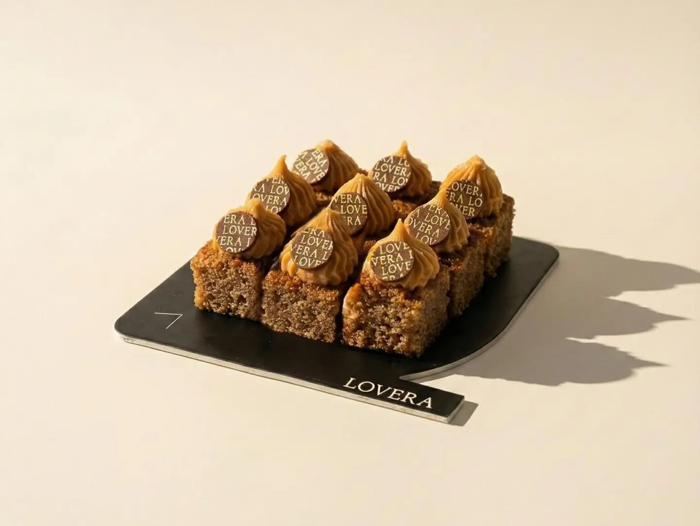 كيكة التمر بايتس 9 قطع