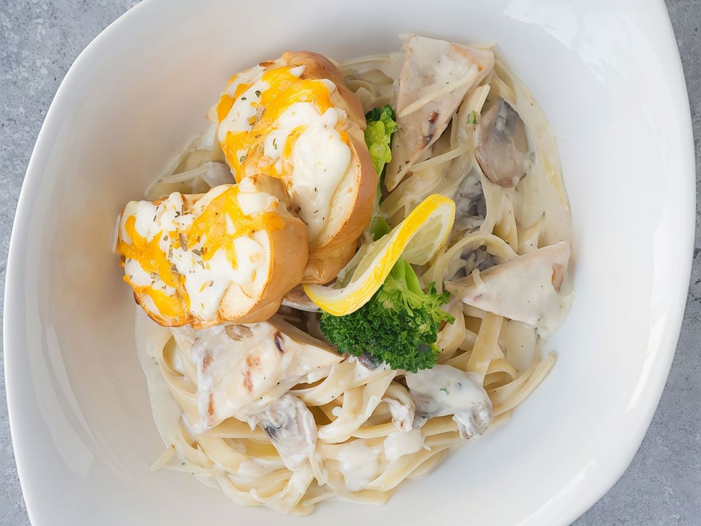 Fettucine With Grilled Chicken