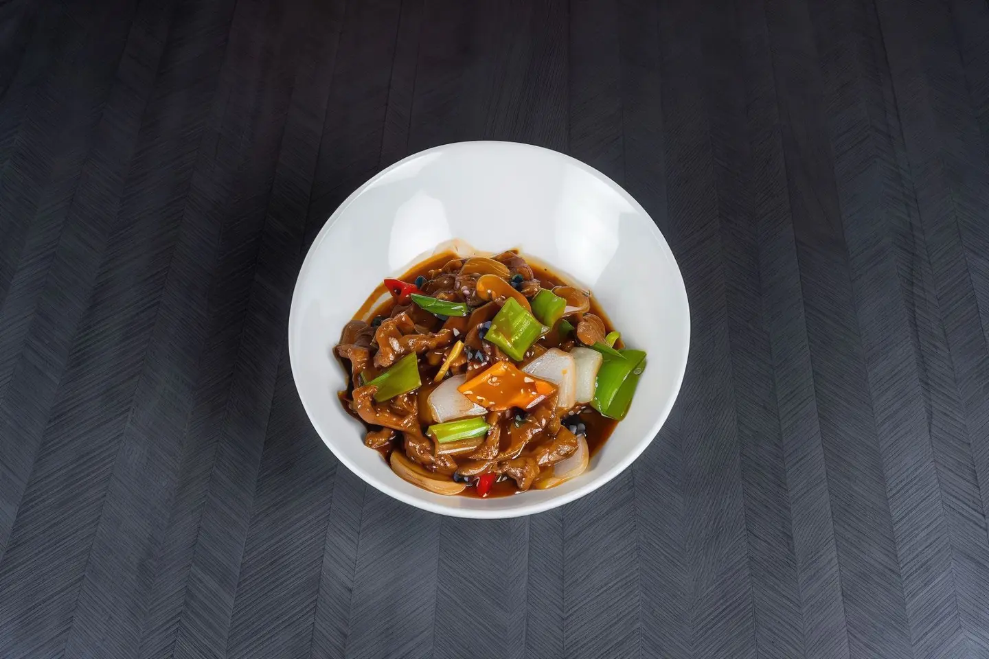 لحم بقر مع صلصة الفاصوليا السوداء