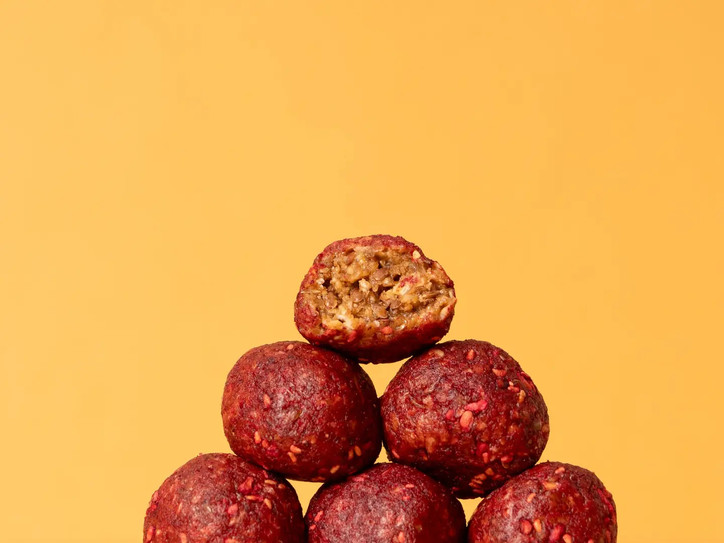 Berries And Almond Butter Bites (12 Pieces)
