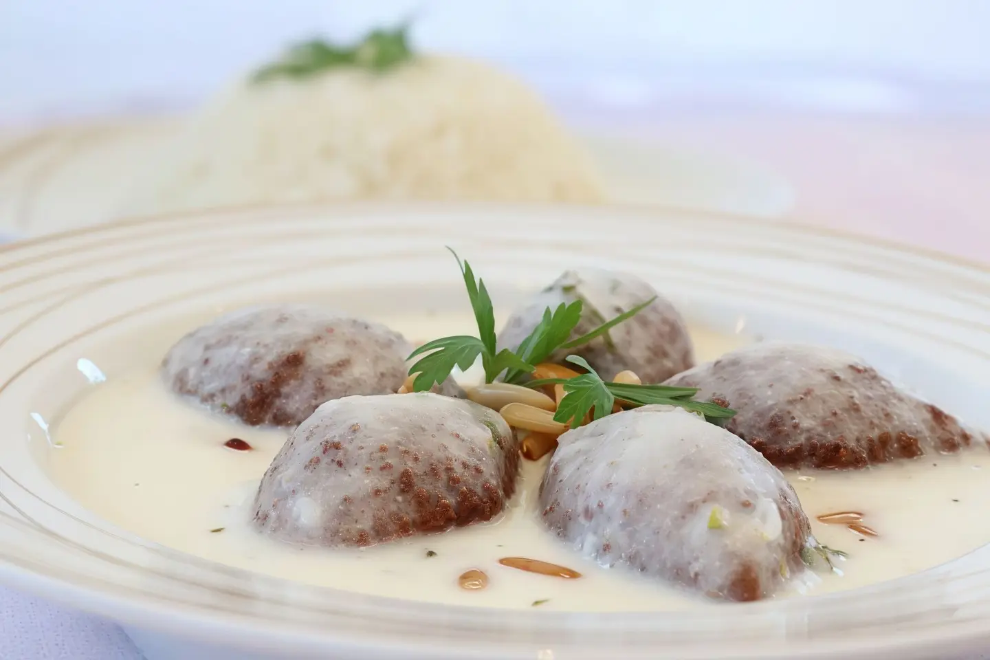 كبة باللبن - كبير