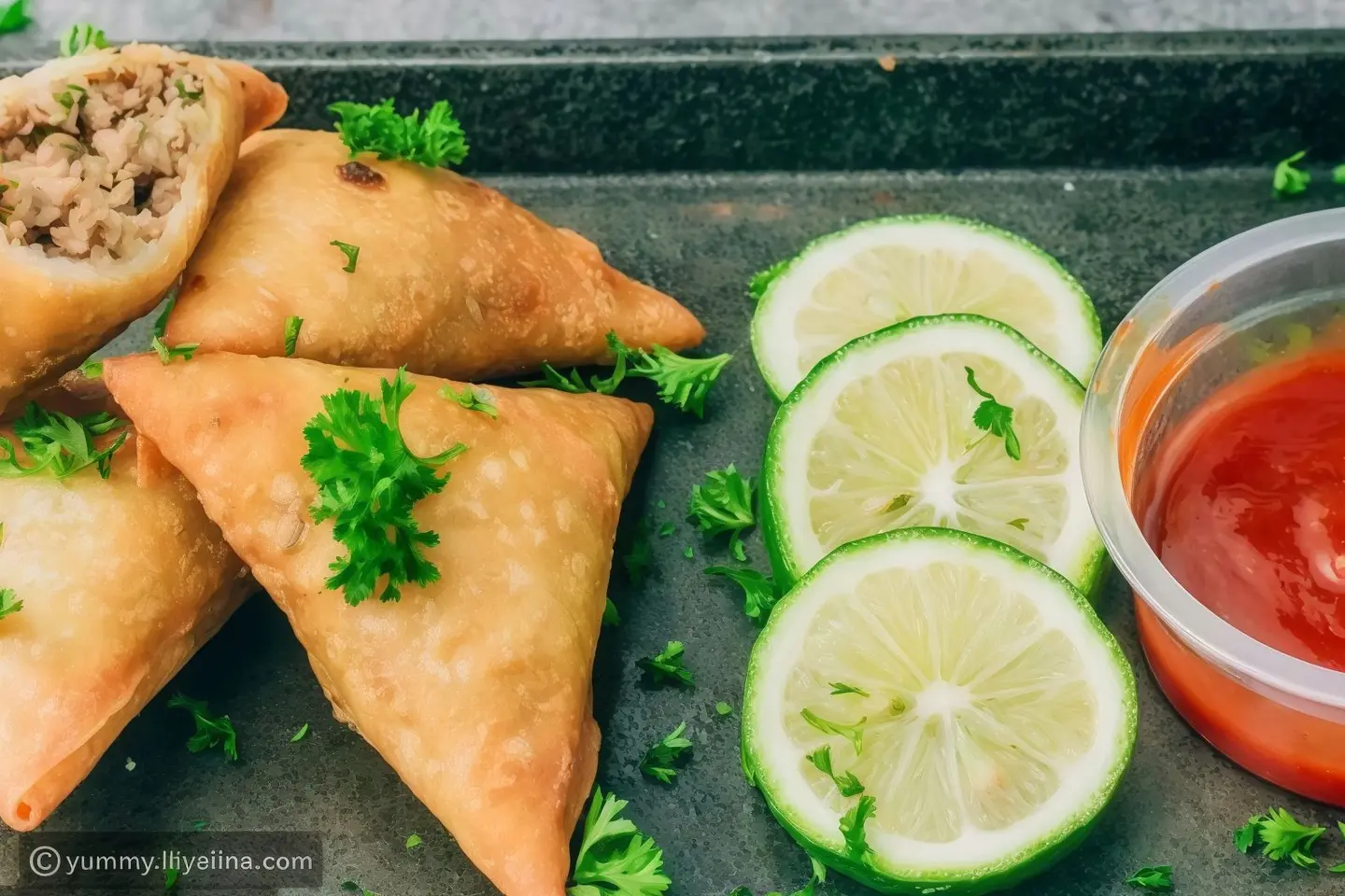 Meat Samosa Platter - Small 10 Pcs