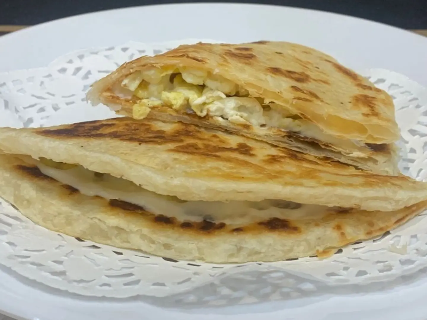 جباتي جبن بيض شبس