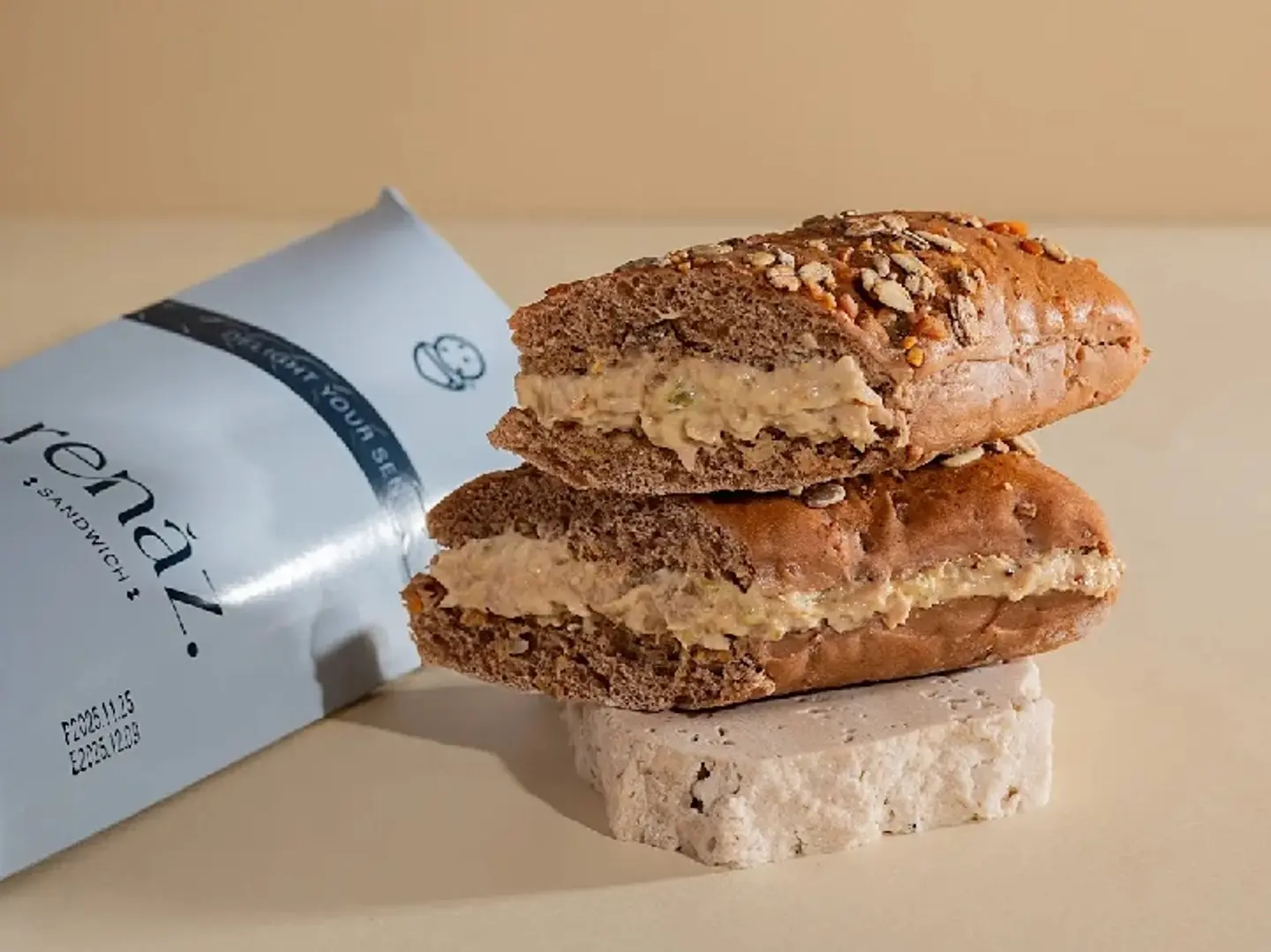 ساندوتش سبايسي تونة