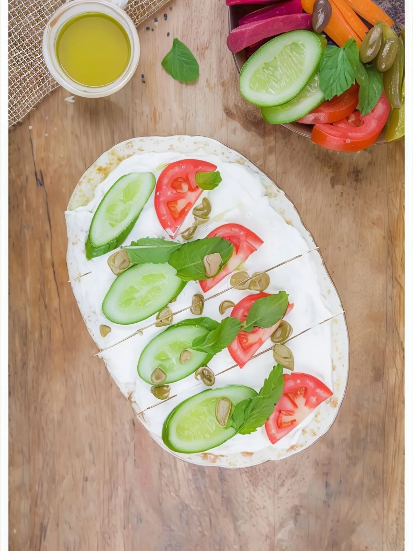 كعك بيروتي لبنة مع الخضار