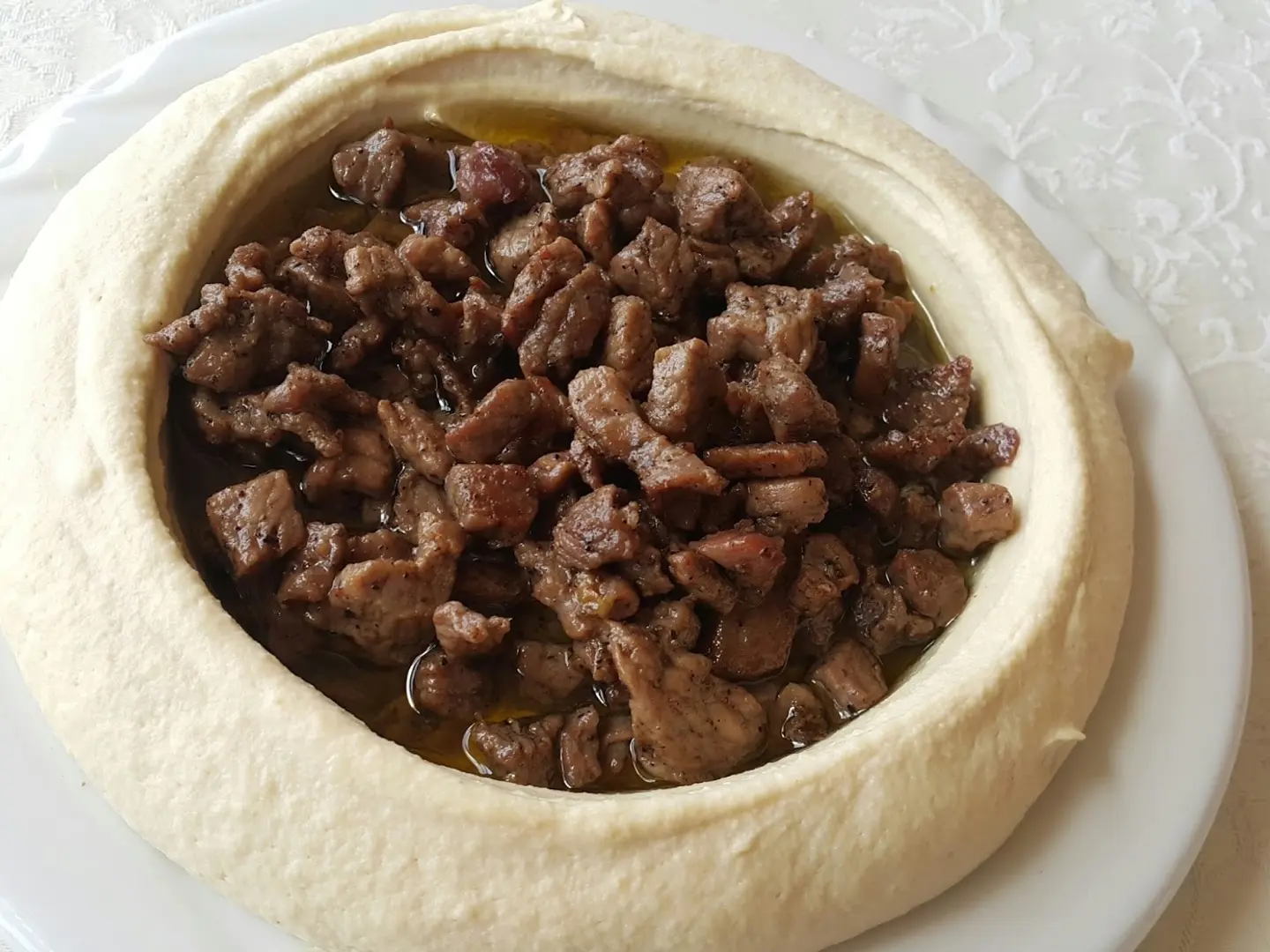 حمص باللحم ( طازج )