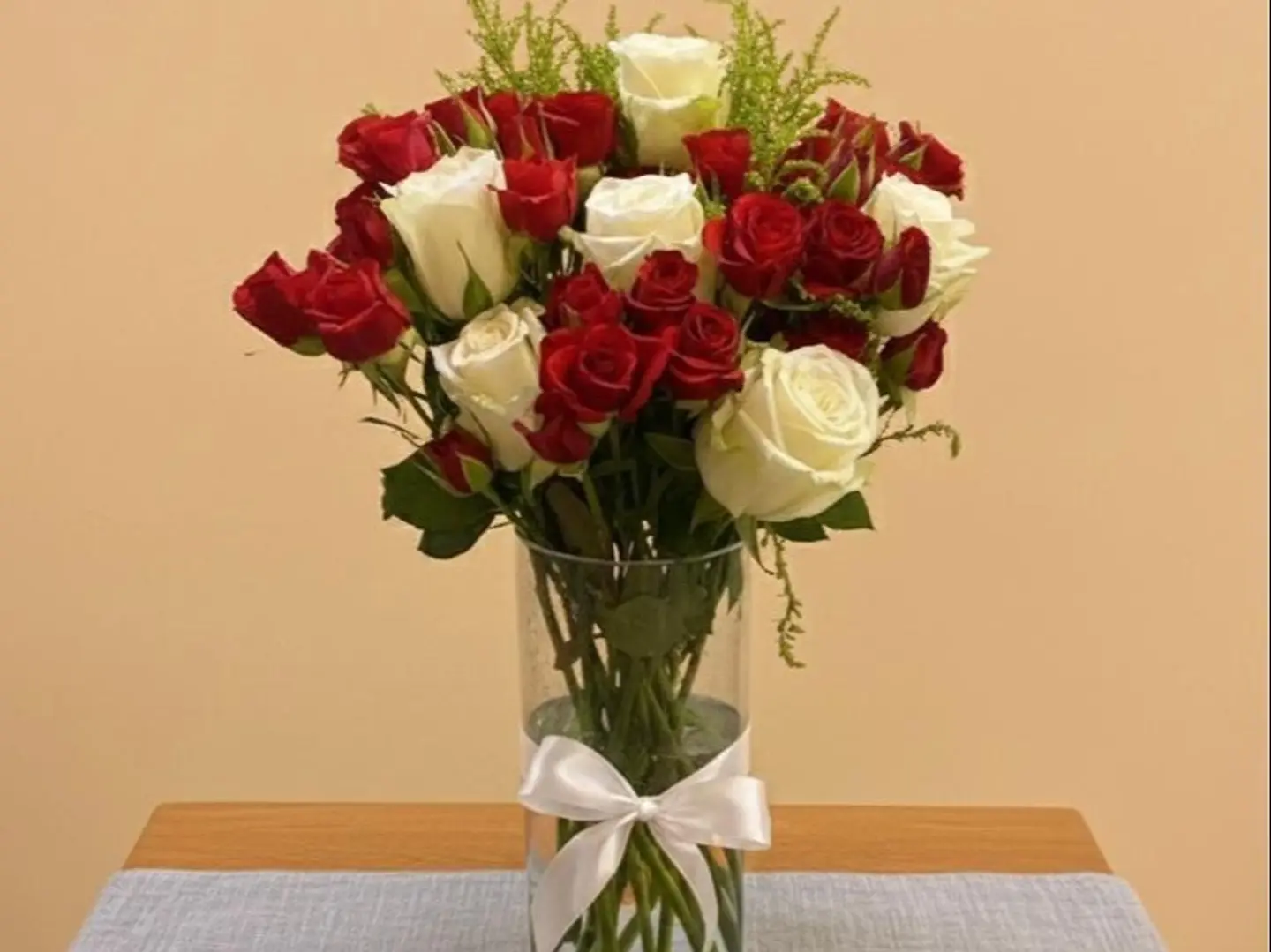 فازة ورد وهج