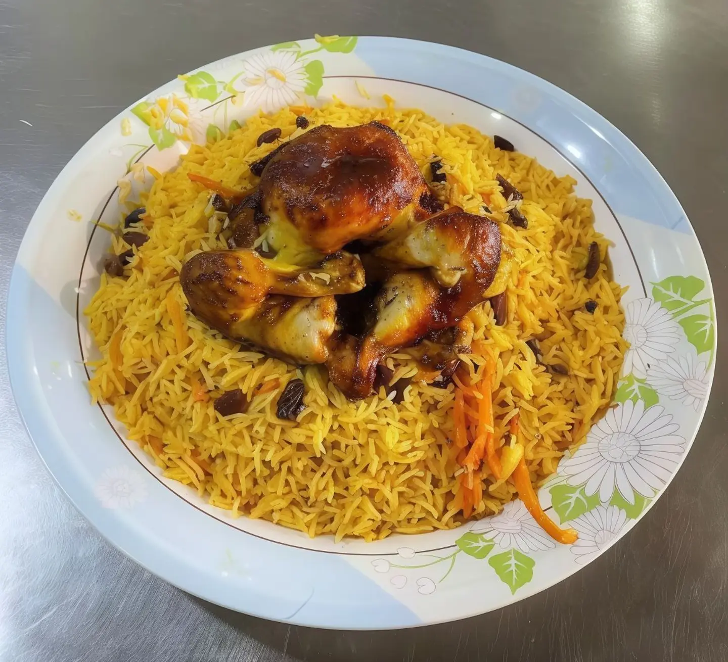 دجاج شواية مع ارز بخاري