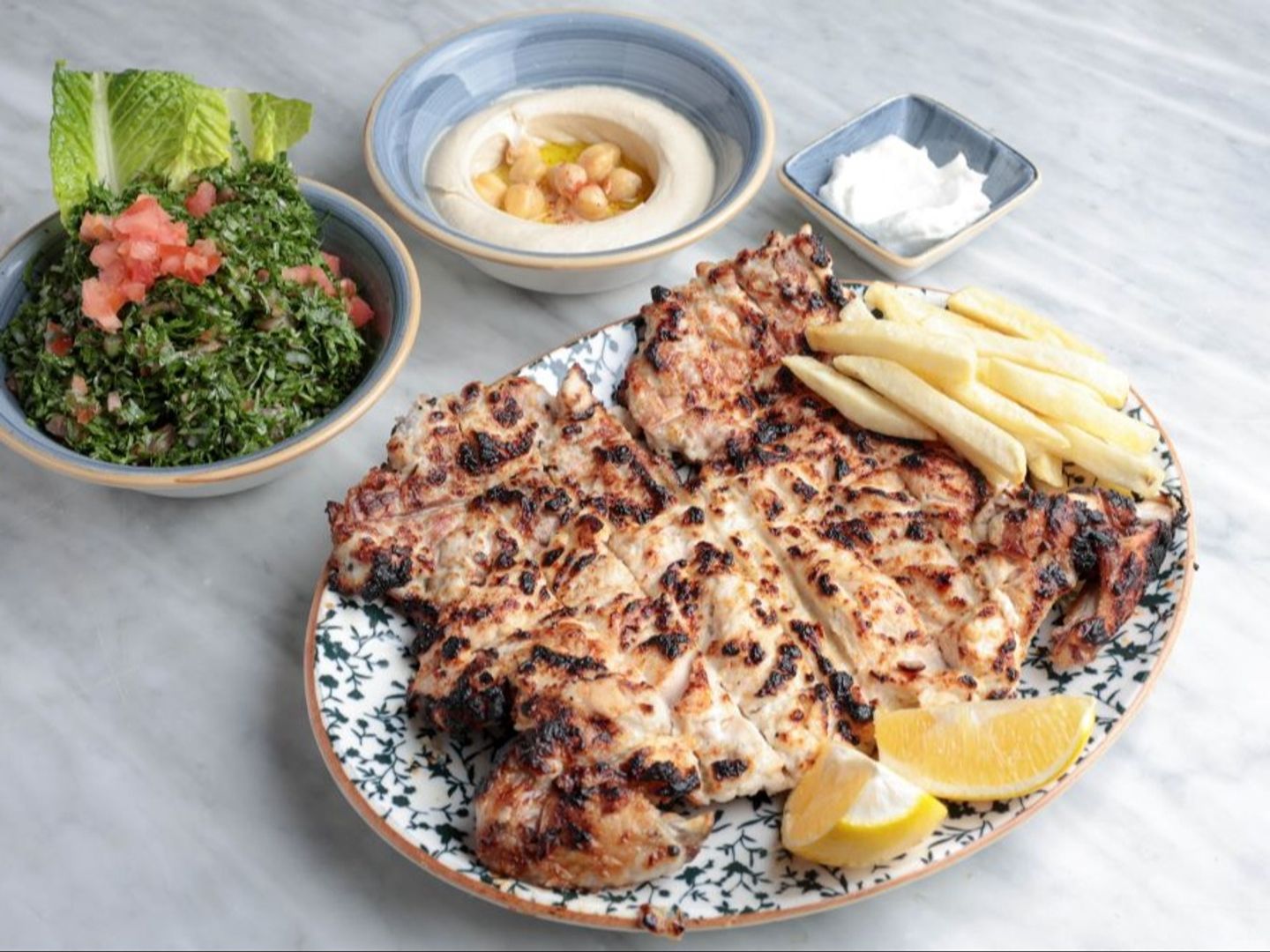وجبة دجاج مشوي