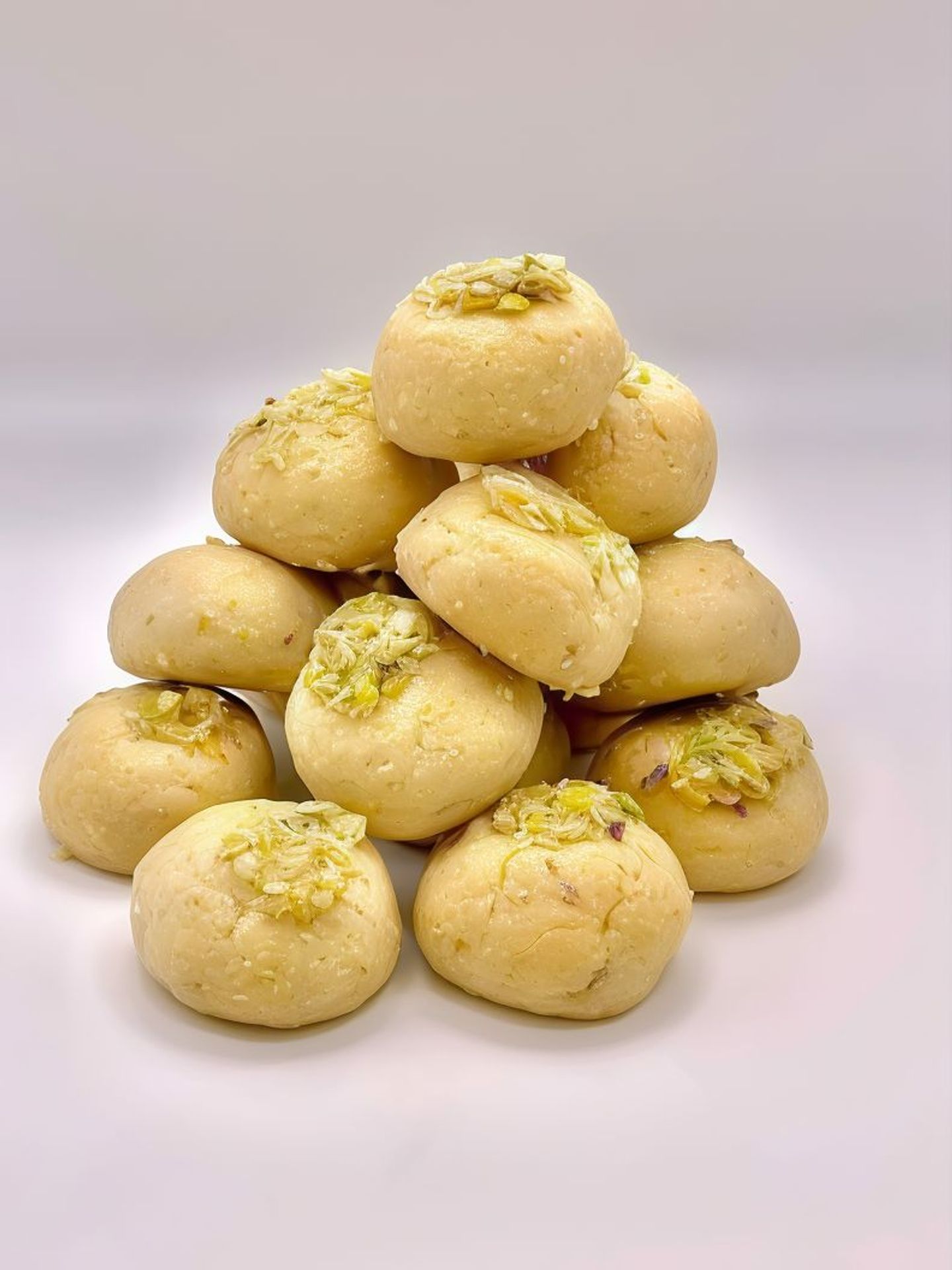 غريبة لوز – كجم