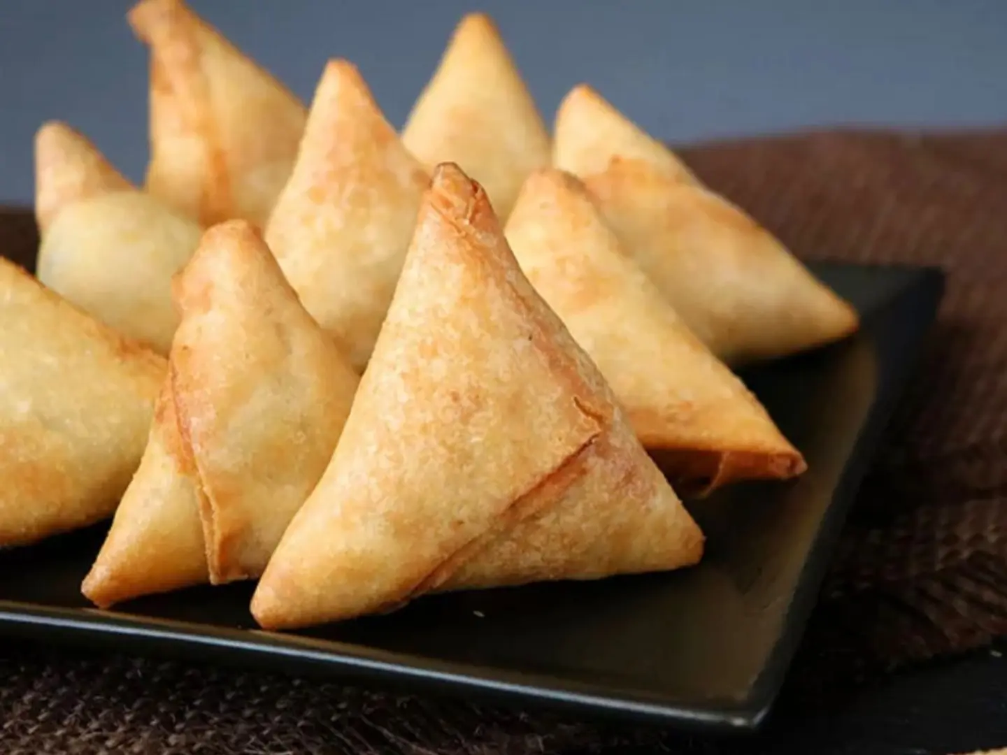 سمبوسه بيتزا 10 حبات