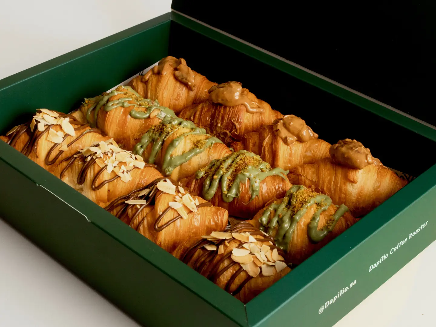 بوكس ميني كروسون حلا 12 حبة