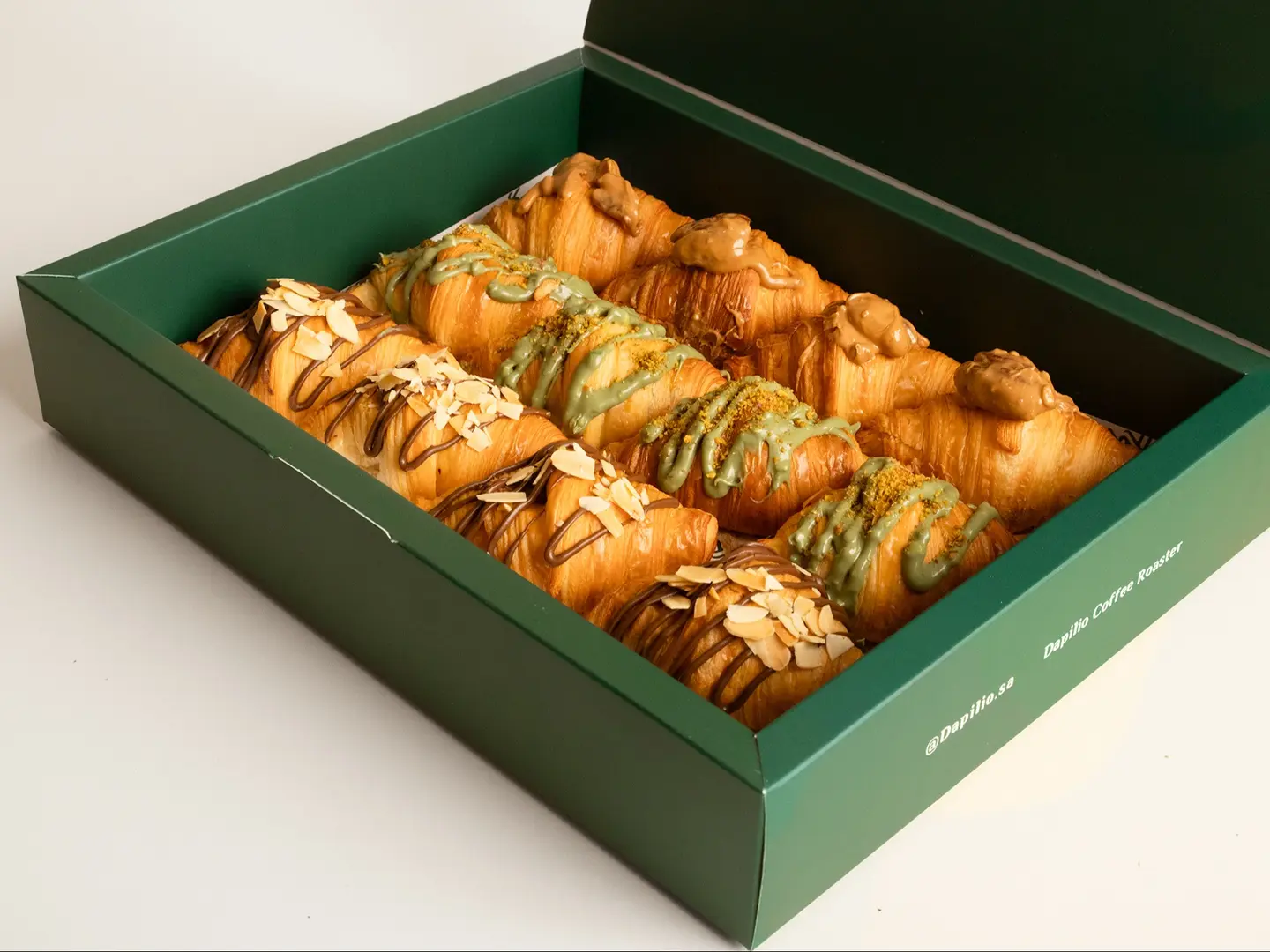 بوكس ميني كروسون حلا 12 حبة