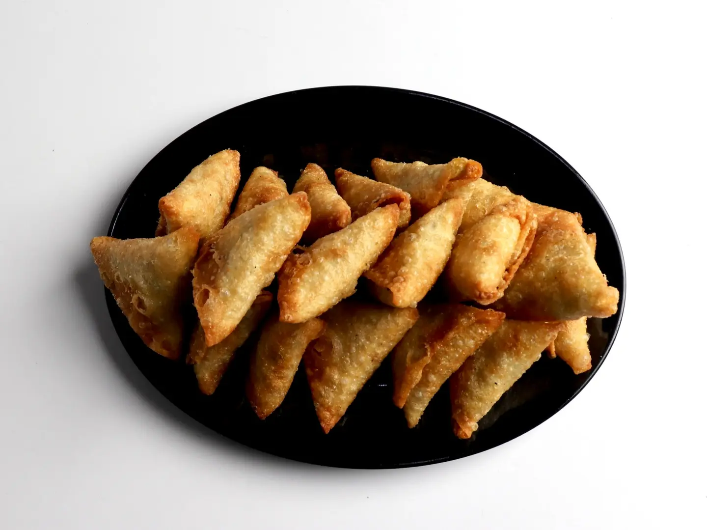 Medium Samosa Platter (18 Pcs)