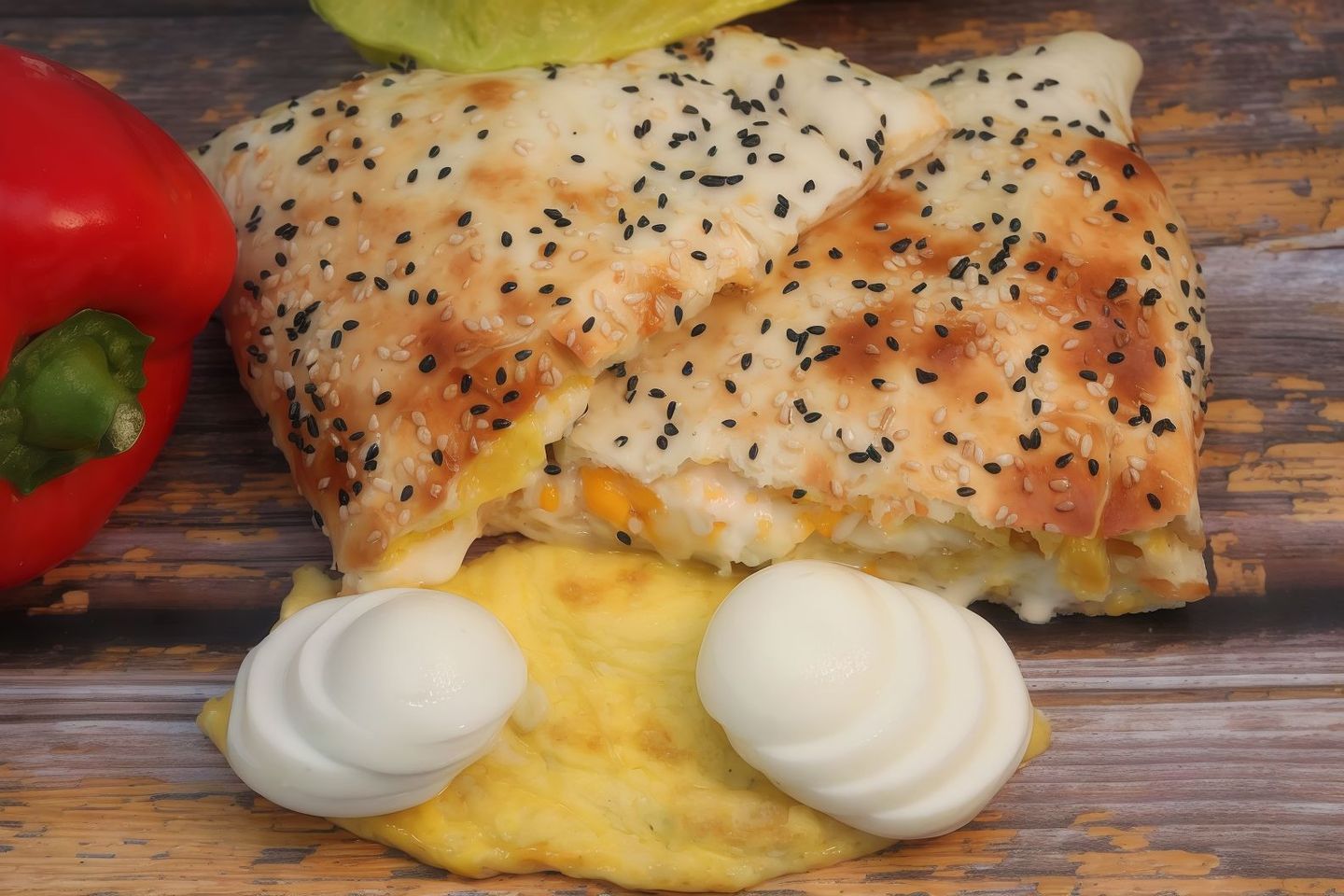 فطيرة البيض المقلي والجبن