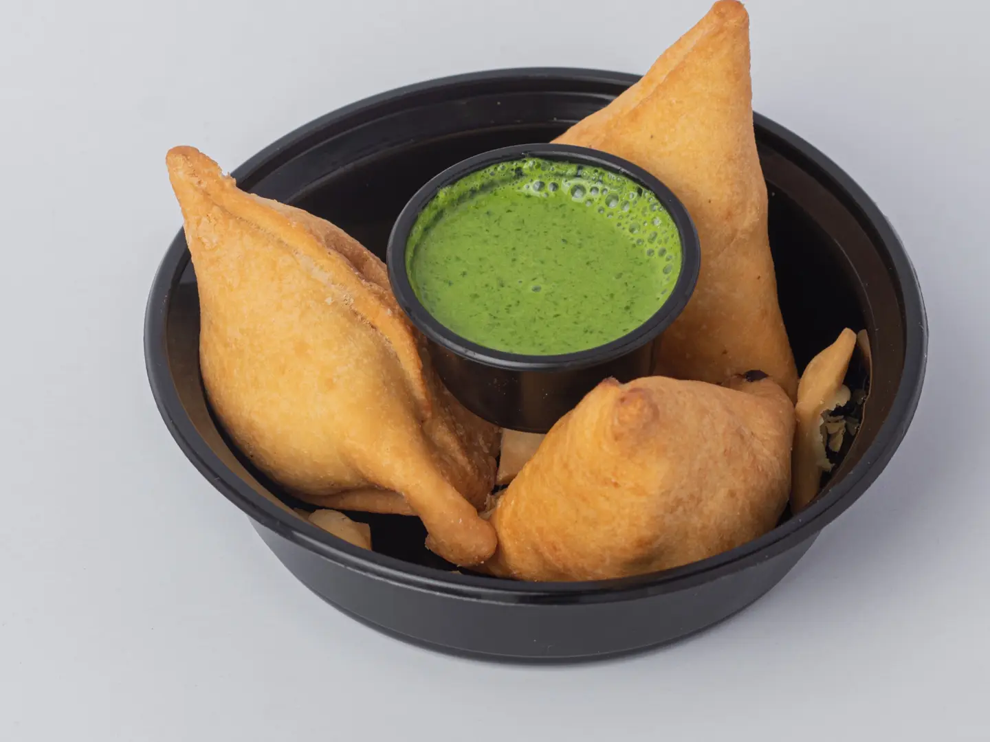 سمبوسه خضار عدد ثلاث حبات