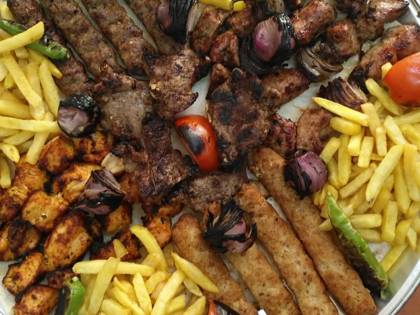صحن مشاوي مشكل كبير