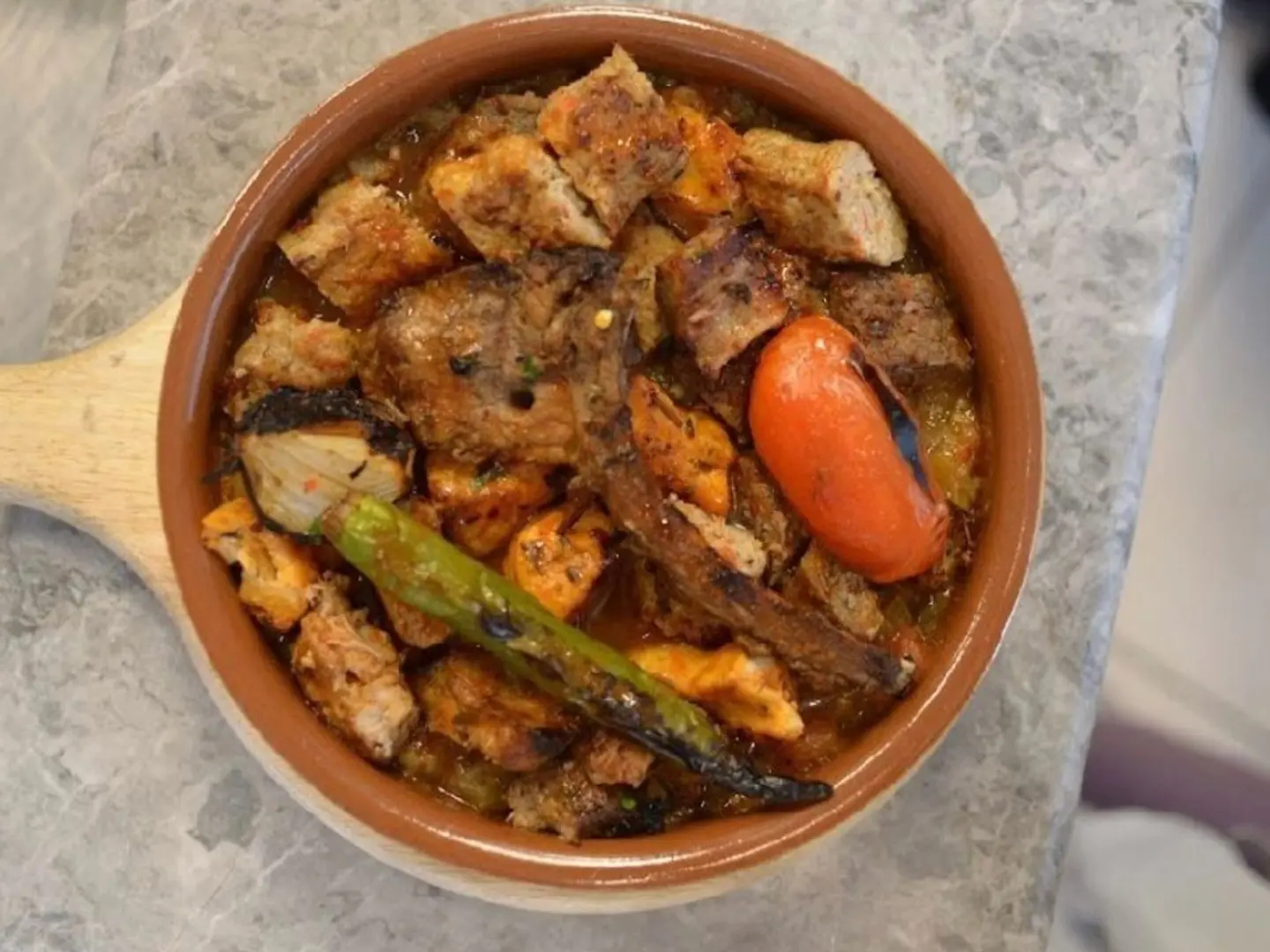 مشاوي بالفخار