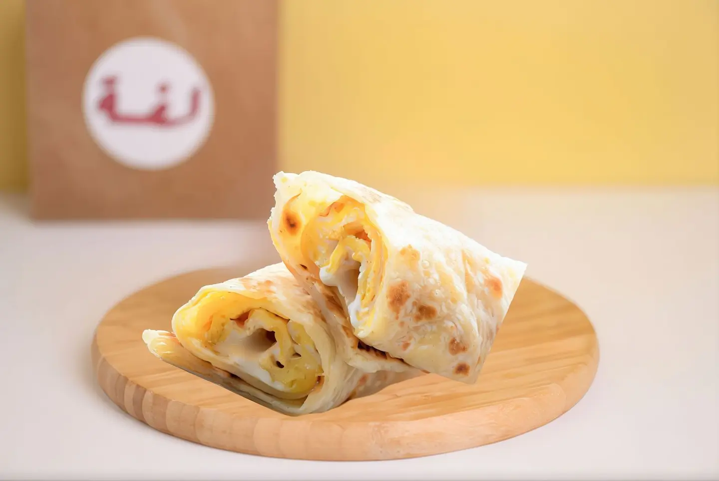 شباتي بيض وجبن