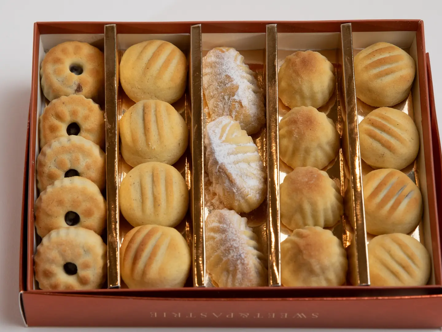 معمول فاخر صغير