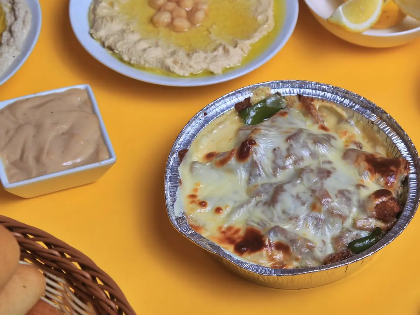 مدفون دجاج بالجبنة
