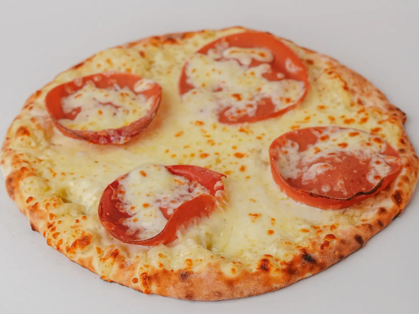 جبنة مع مورتديلا