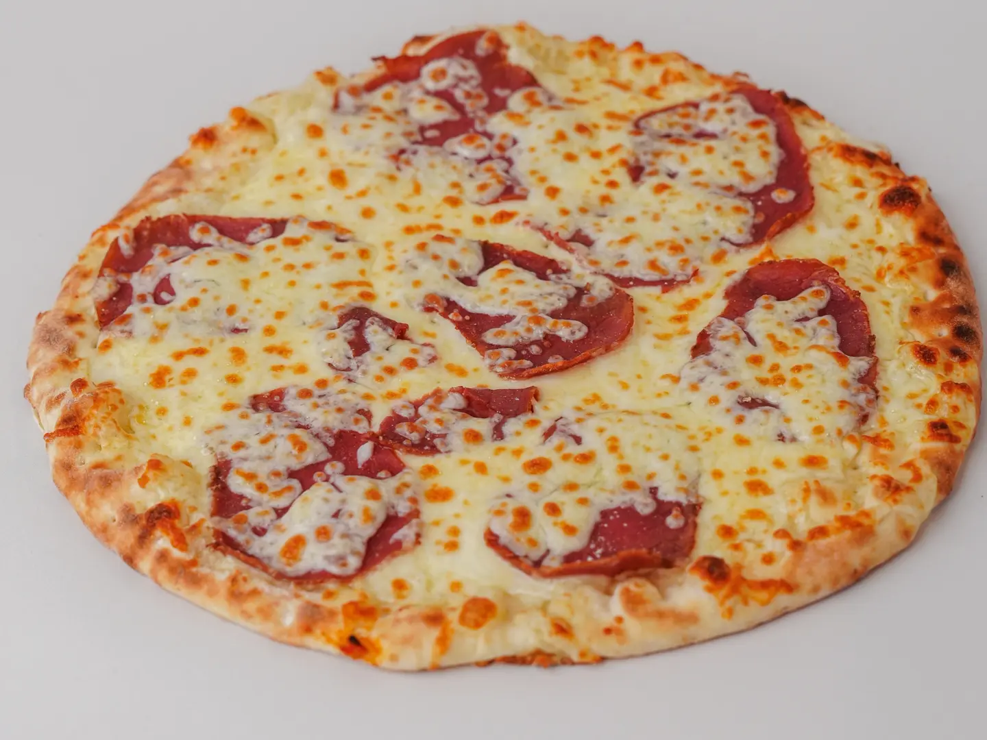 جبنة مع بسطرمة