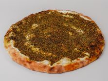 لبنة مع زعتر
