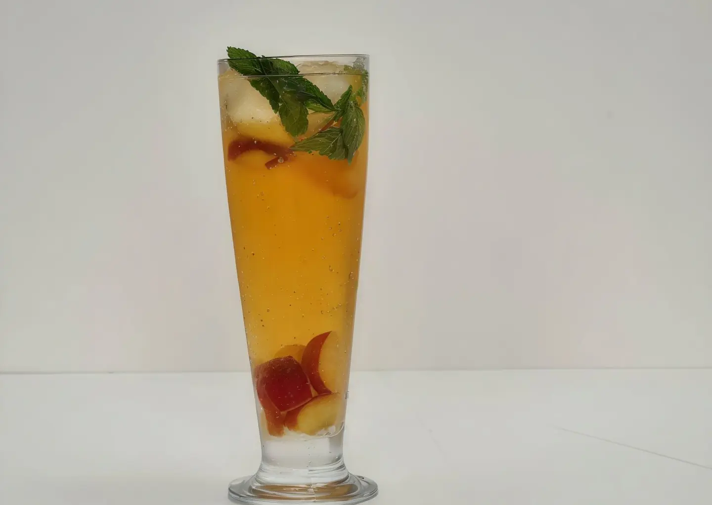 موهيتو خوخ  - وسط