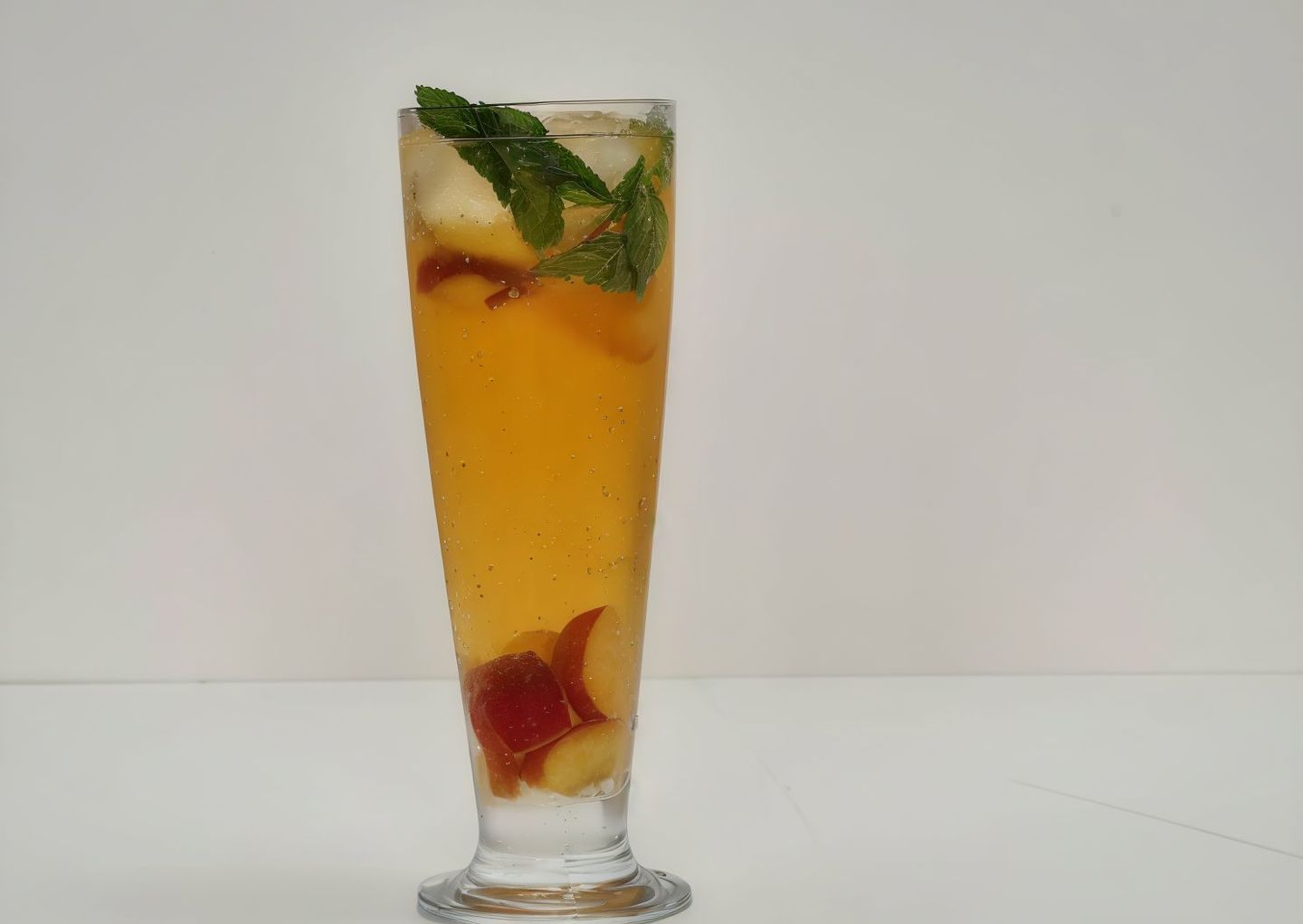 موهيتو خوخ  - وسط