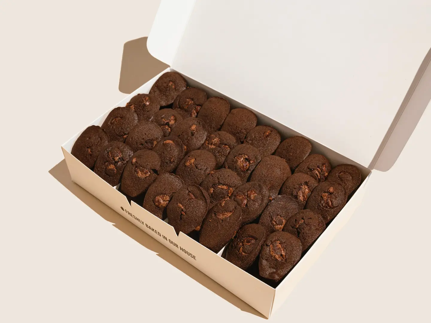 Winter Madeleines 64 Pcs