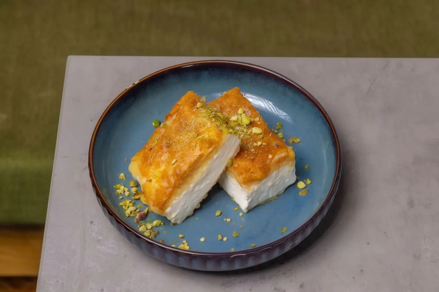 بسبوسة بالقشطة