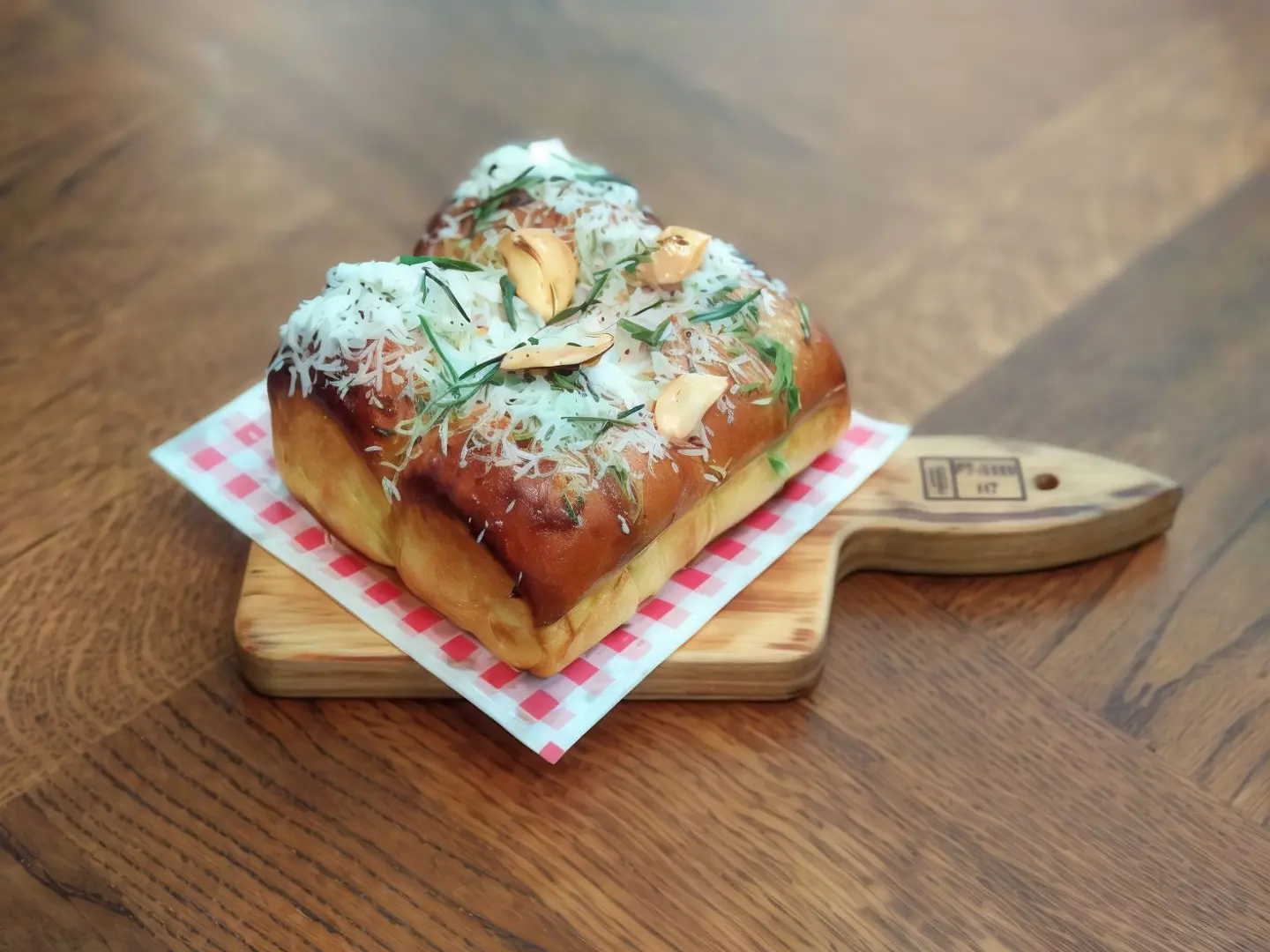 Ultimate Garlic Buns