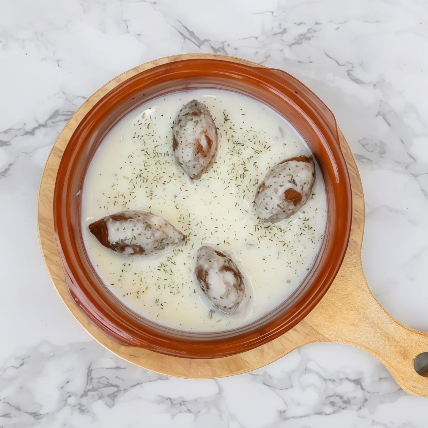 كبة لبنية 4 قطع + صحن أرز