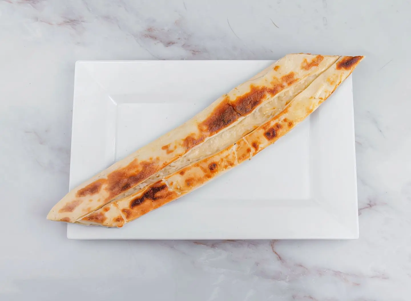 فطيرة جبنة موزريلا