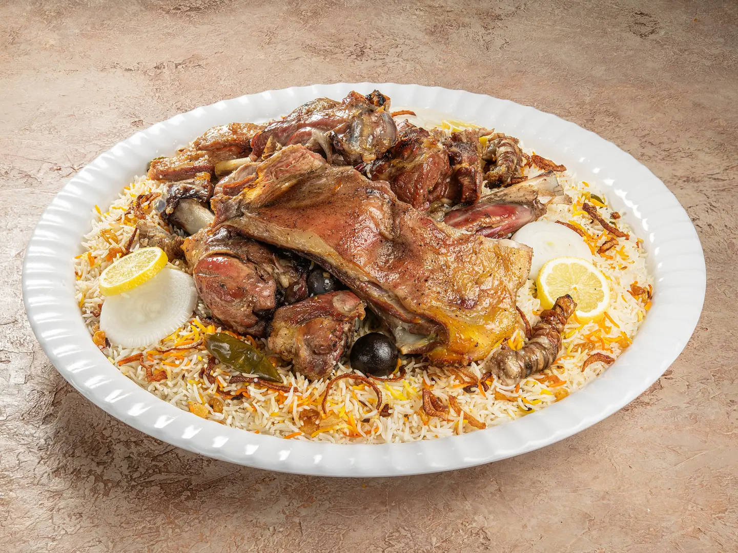 نفر لحم تيس تنور مع أرز