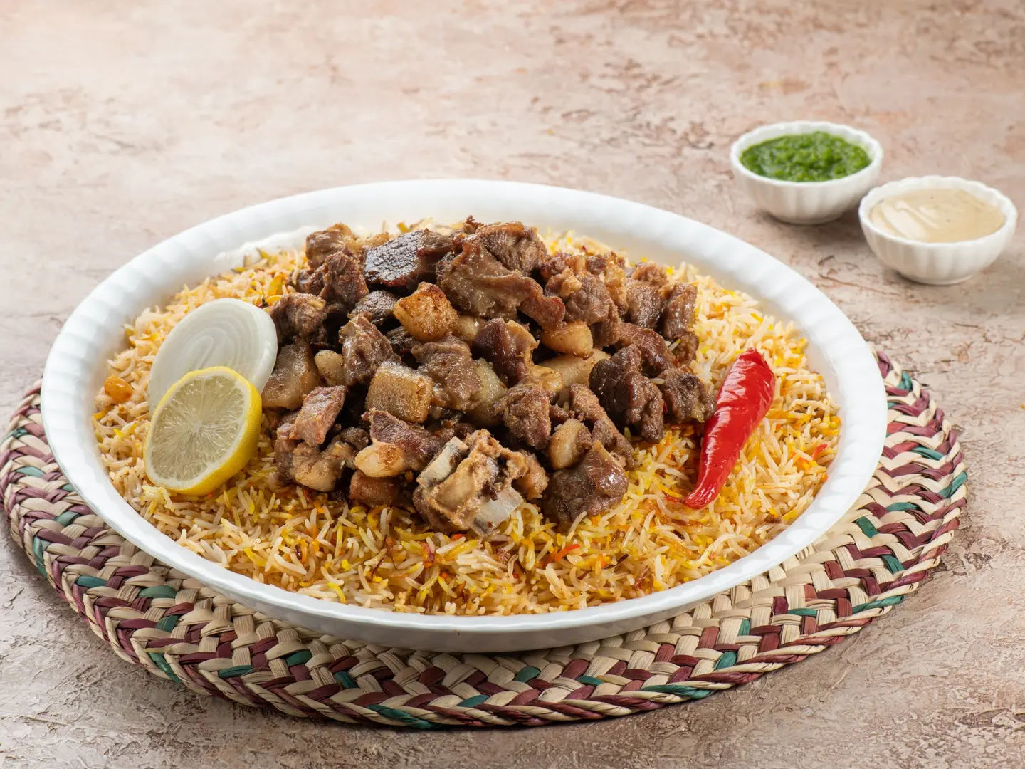 نفر لحم مقلقل حاشي مع أرز