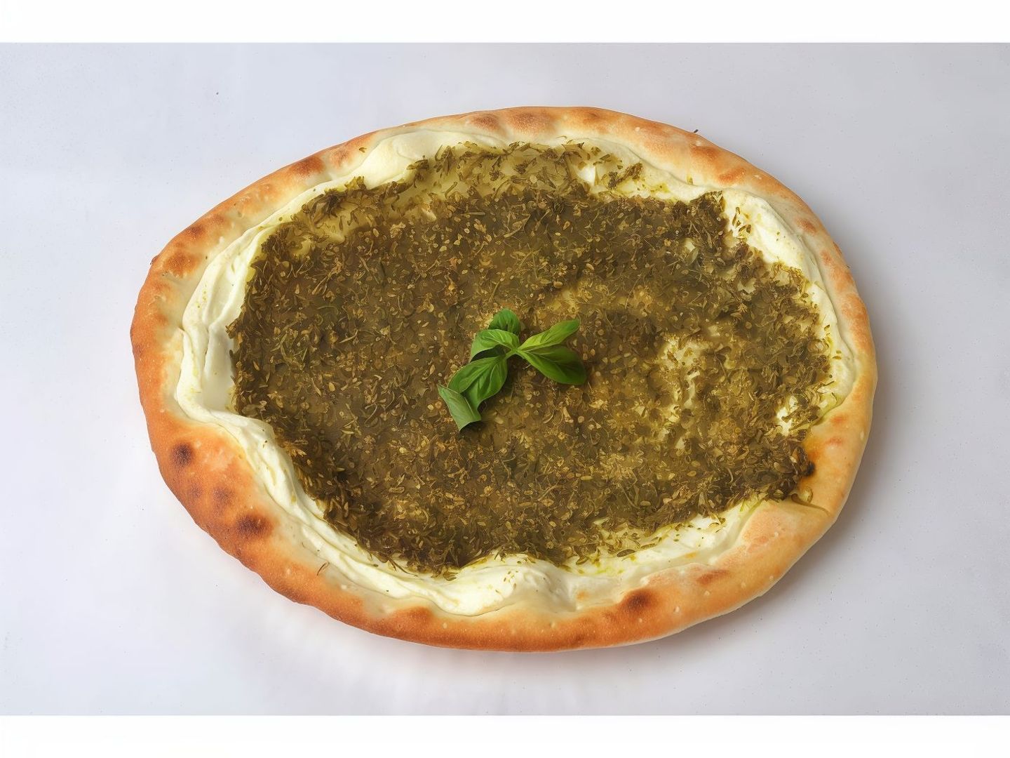 بیتزا لبنة بالزعتر - كبير
