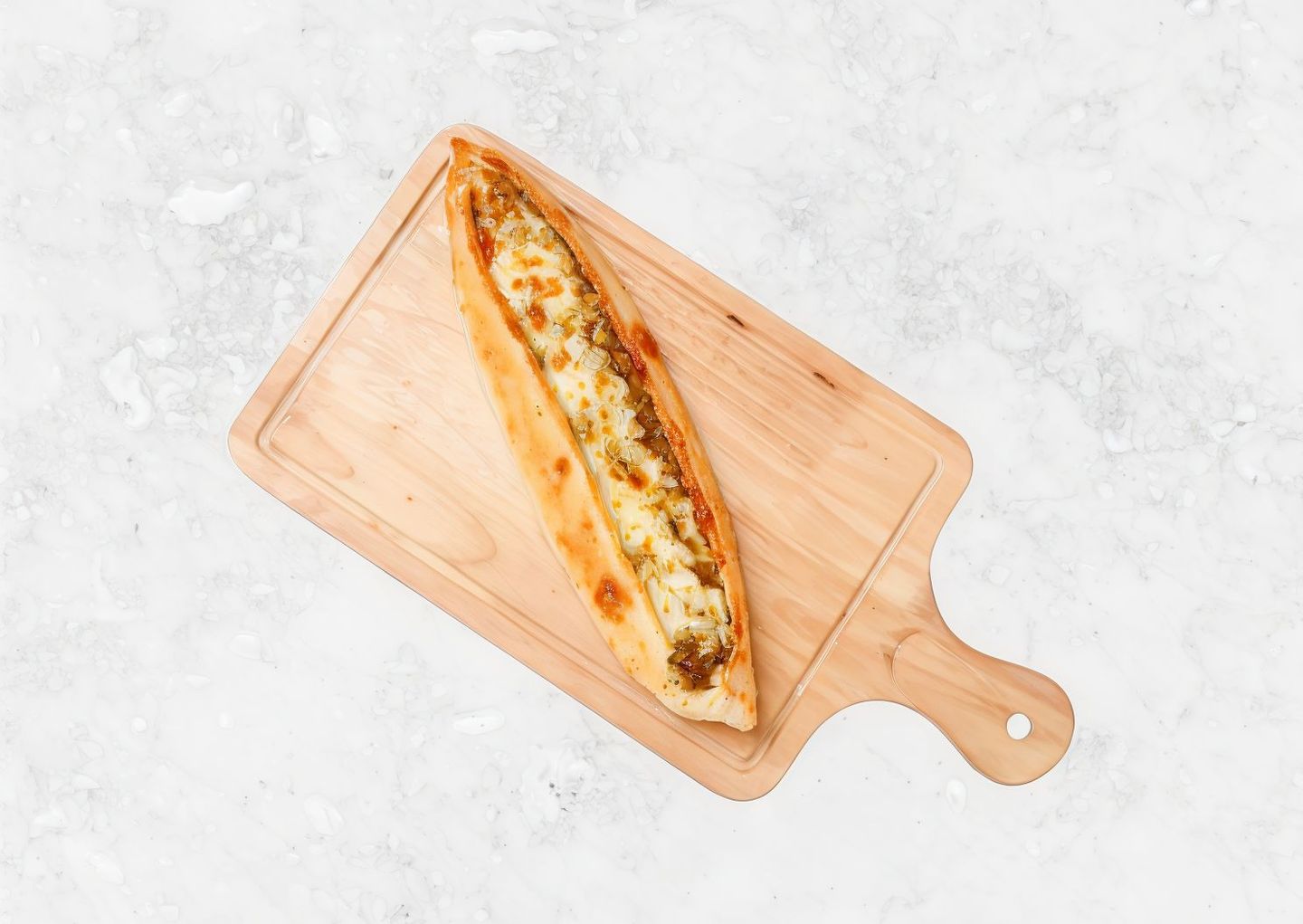 Muhammara With Cheese Manqusha