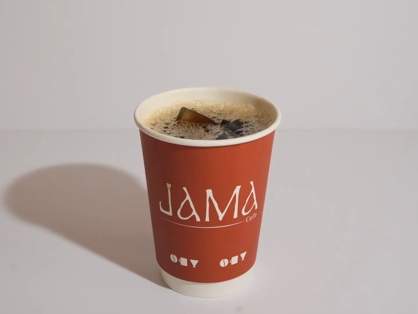 قهوه اليوم بارد -كبير