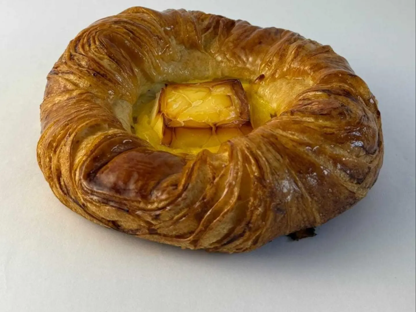 دانش جبن كيري مع الكاسترد