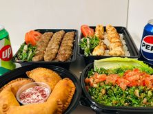 كومبو مشاوي فايزة الشخصين