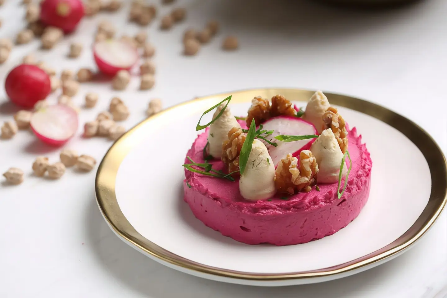 Beetroot With Hummus