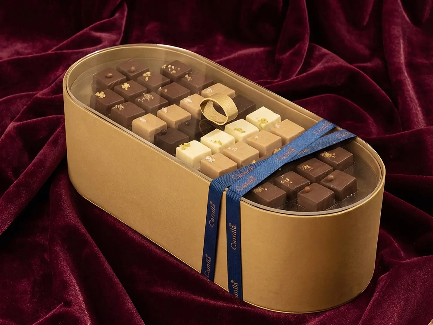 صينية بيضاوي قولد وسط