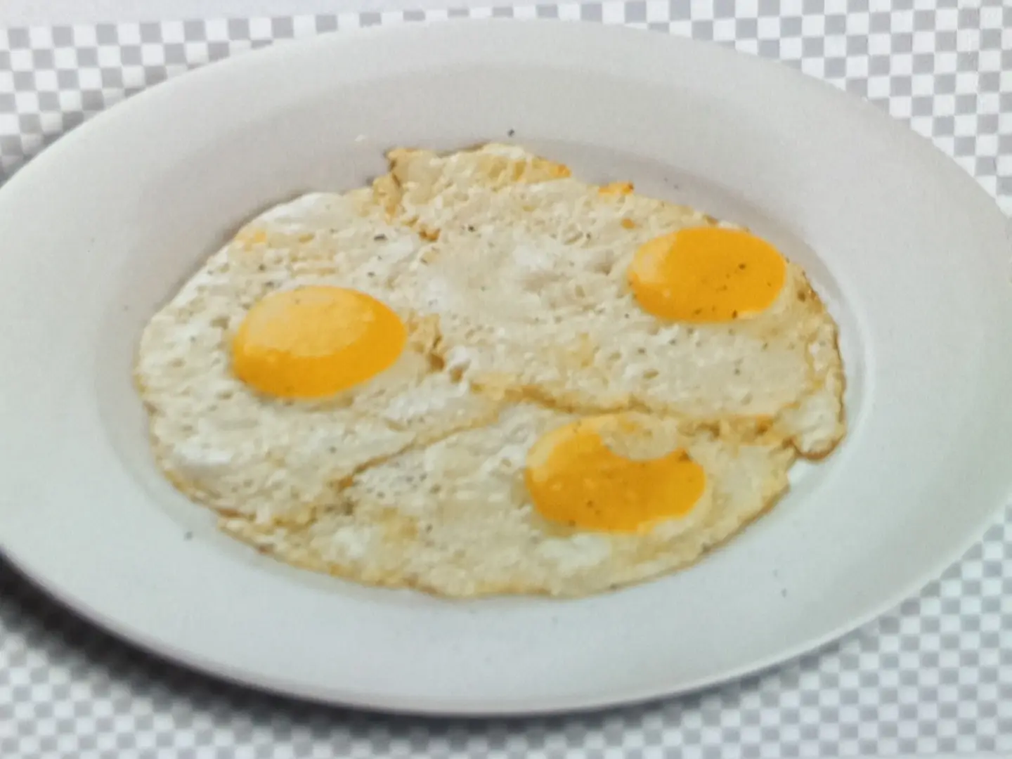 طبق بيض مقلي