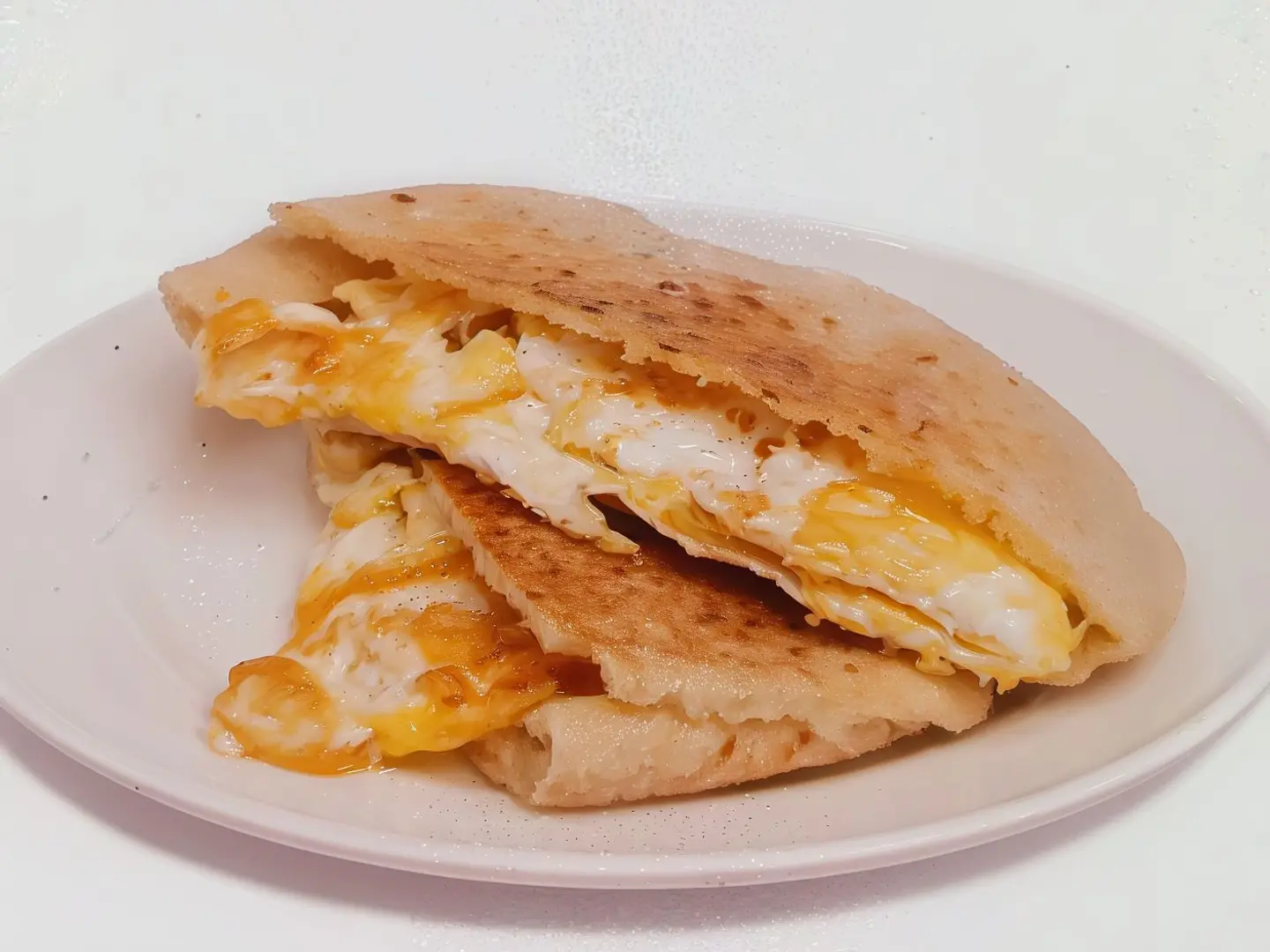 ساندوتش بيض مقلي